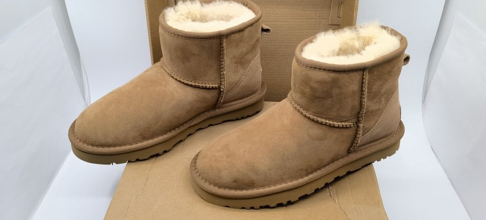 UGG 1016222 W Classic mini II размер 37  оригінал уггі