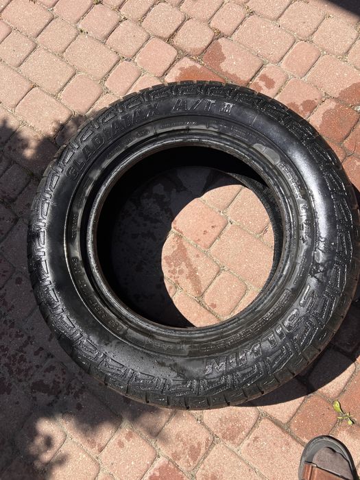 4 opony 265/65/17 w dobrym stanie wielosezonowe zdjete z land Crusera Prado