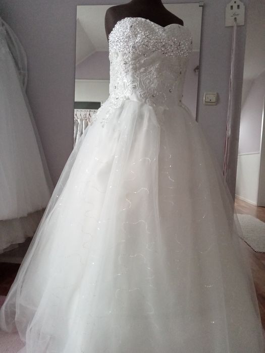 Nowa suknia ślubna 44-48