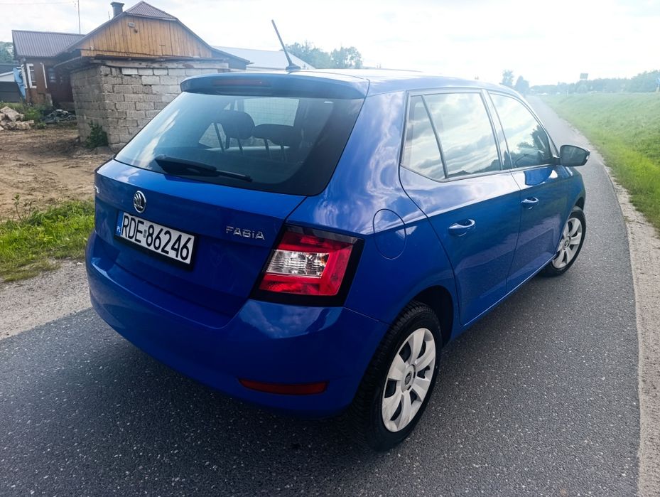 Skoda Fabia lift 1.0mpi benzyna org prz 45tys klima kamera Zadbana
