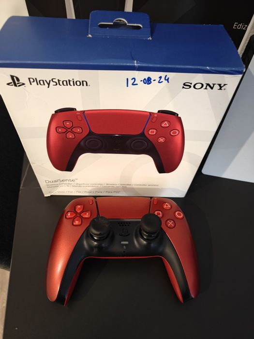 PlayStation 5 c/ Dualsense Volcanic Red