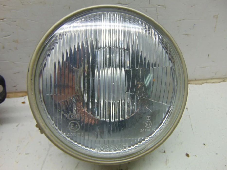 BMW E21 faróis