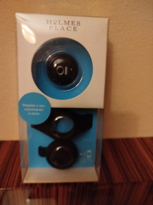 Activity Tracking Bracelets444171526257387521