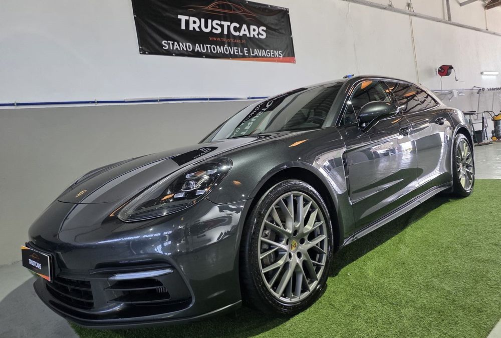 Porsche Panamera 4 E-Hybrid Executive