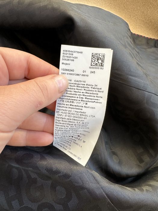 Płaszcz beżowy Hugo Boss wełna dziewicza