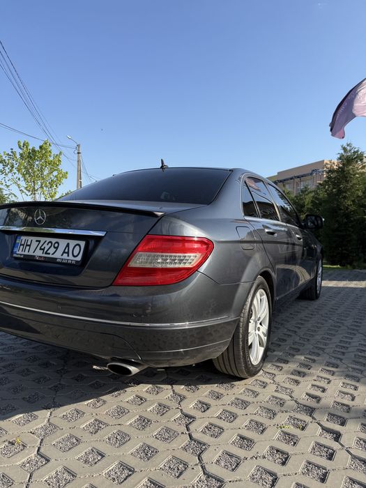 Продам Mercedes-Benz C-Class 2008