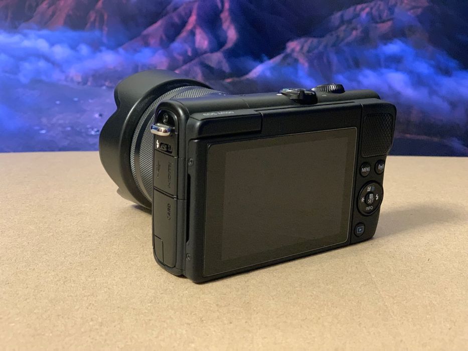 Canon EOS M100 15-45 IS STM