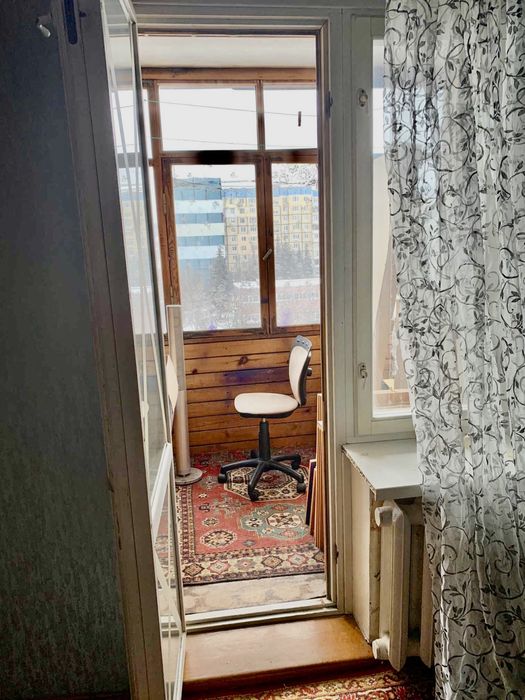 Продам 3к квартиру Парус, Коммунар