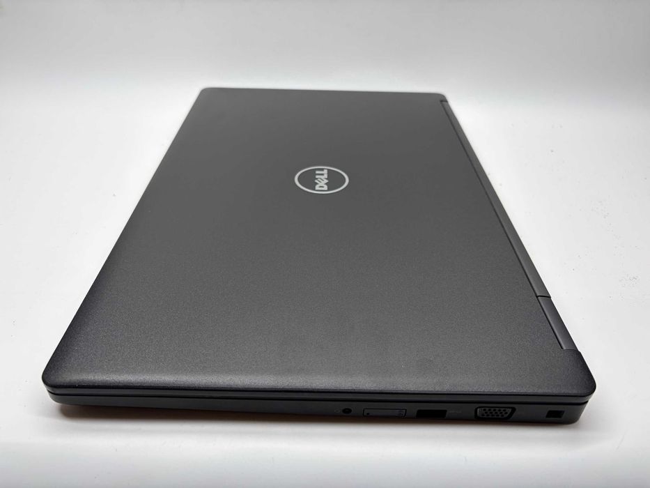 Ноутбук Dell Latitude 5580 15.6" / Intel Core i5-7300U / 8GB DDR4 / SSDH 512GB