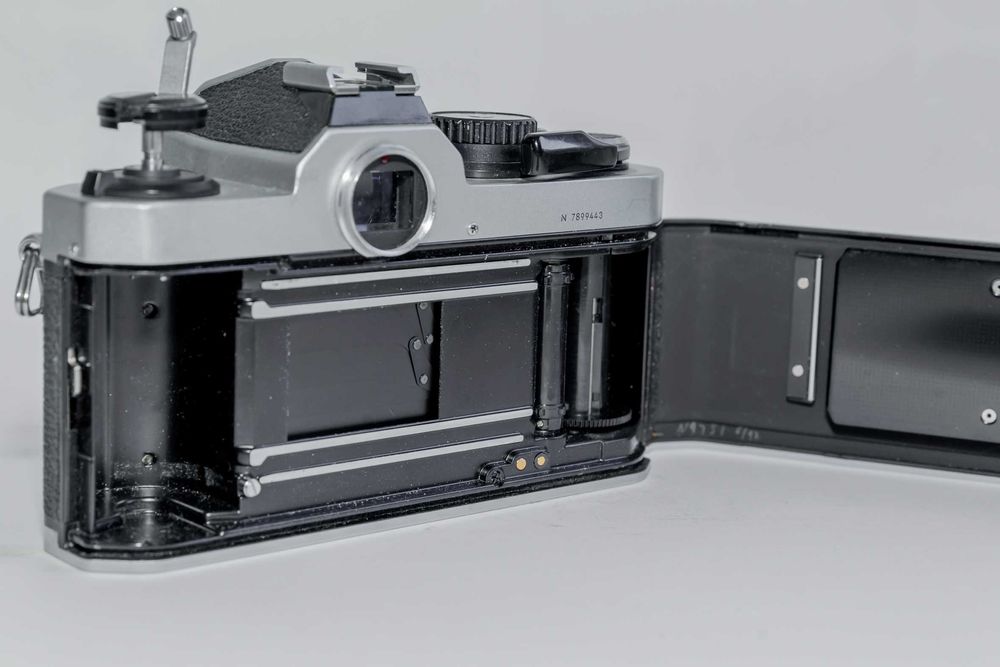 #NEW_ Nikon FM2 N (+) Objectiva 55 mm, f:2.8