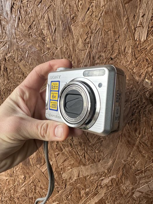 Фотоапарат Sony DSC-W800 — чудовий аналог Canon Mark II