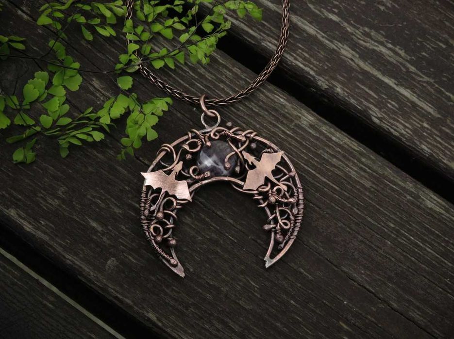 Lunula, smoki, ametyst