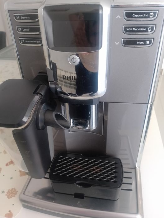 Ekspres Philips late go