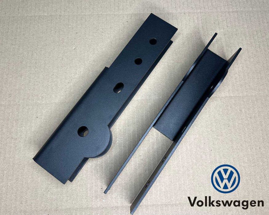 Кронштейн крепления верхнего заднего амортизатора VW Transporter T5