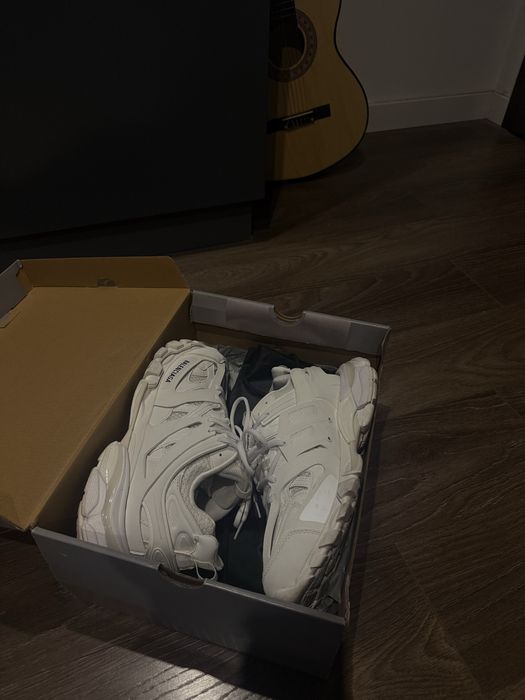 Balenciaga Track 43 Biale