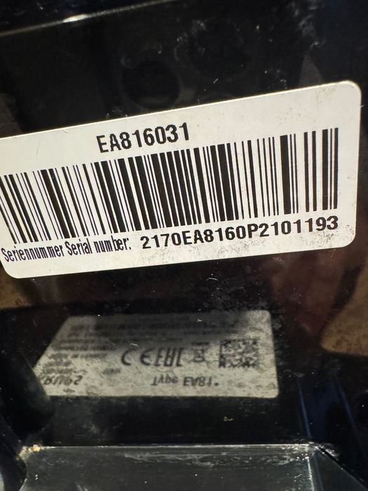 KRUPS ekspres ciśnieniowy  EA8160 automatyczny, samoczyszczący