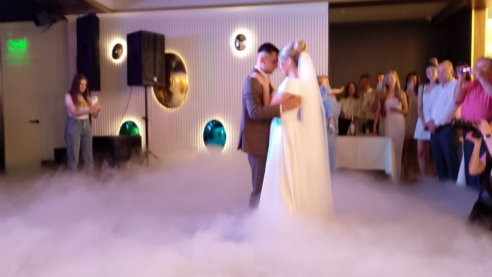 Низький дим,важкий  дим, холодні вогні