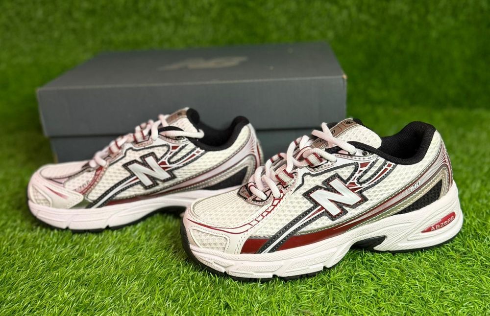 New balance 740