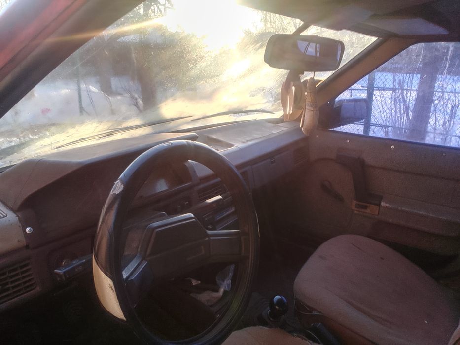 Продам Москвич 2141 из двигателем Ваз 2103