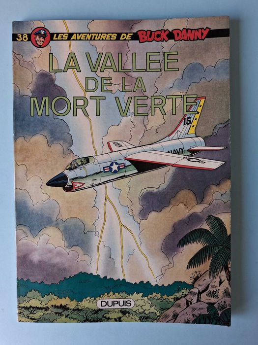 Les Aventures de BUCK DANNY - Vários álbuns antigos da Ed. DUPUIS.