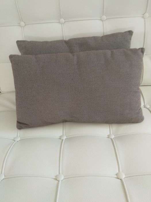 Diversas almofadas decorativas