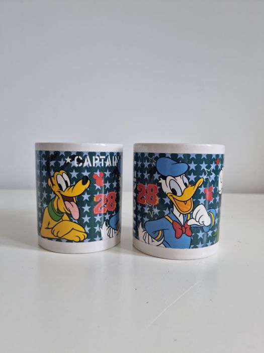 Białe kubki Disney Vintage