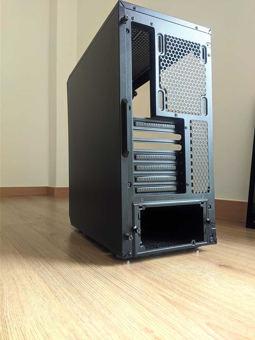 Fractal Design Meshify C Case466042178880808962