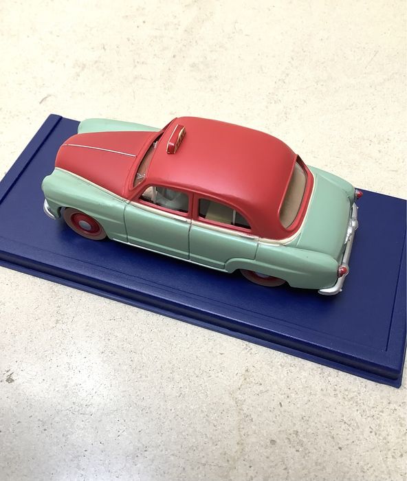Carro do Tintin em muito bom estado