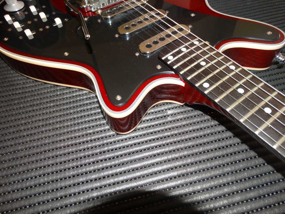 Guitarra Brian May Red Special Queen