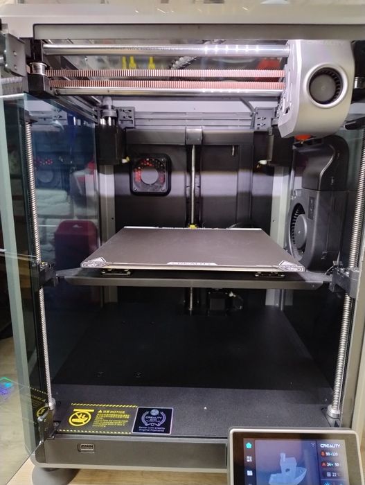 Продам 3D-принтер Creality K1. Стан нового!