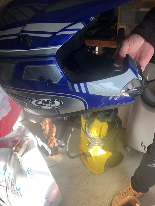 Capacete de moto azul