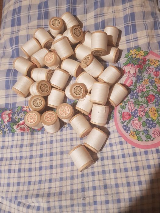 Продам катушки с нитками разные(СССР)