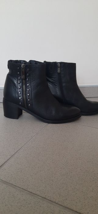 Buty na obcasie rozm 39