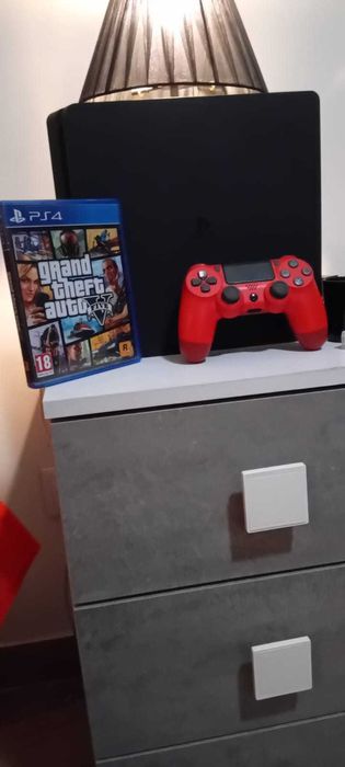 PS4 Slim 1TB Firmware 8.50 + GTA V + comando