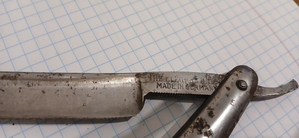 Stara brzytwa,nóż,  barber, fryzjer.