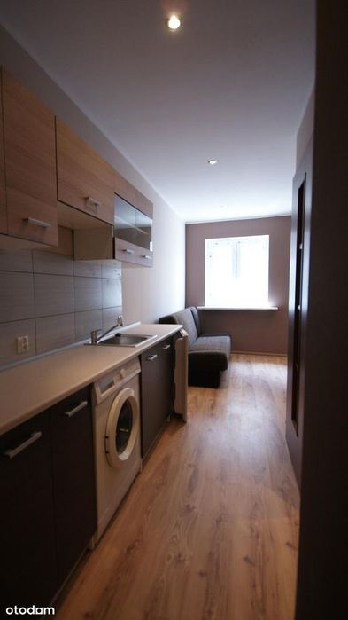 Bez pośredników-kawalerka, 14m². Do rynku 1400m. Niski czynsz.