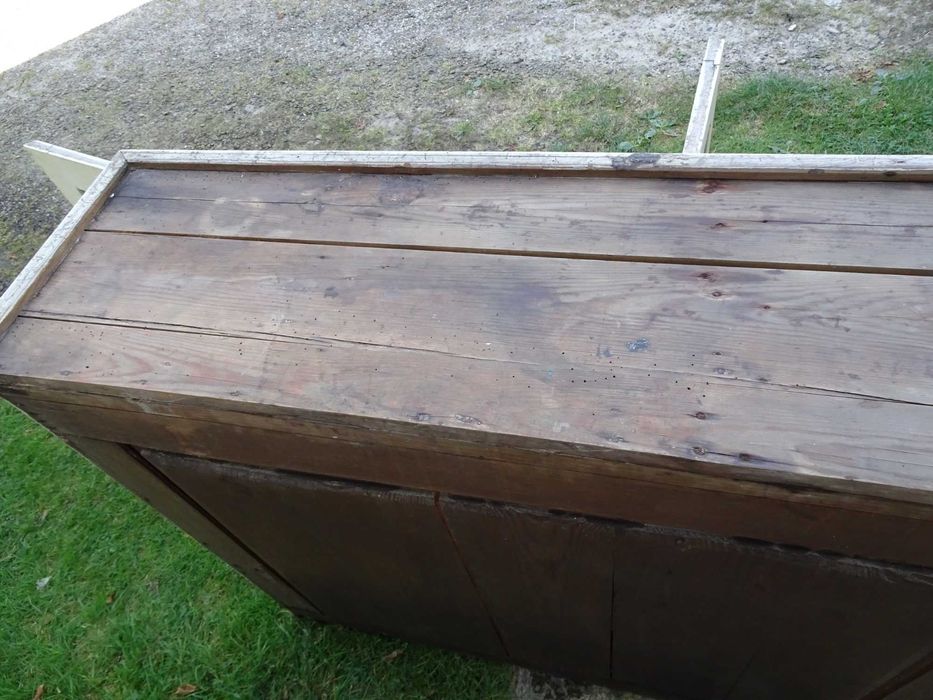 Kredens kuchenny drewniany