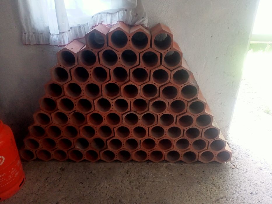 Garrafeira em tijoleira