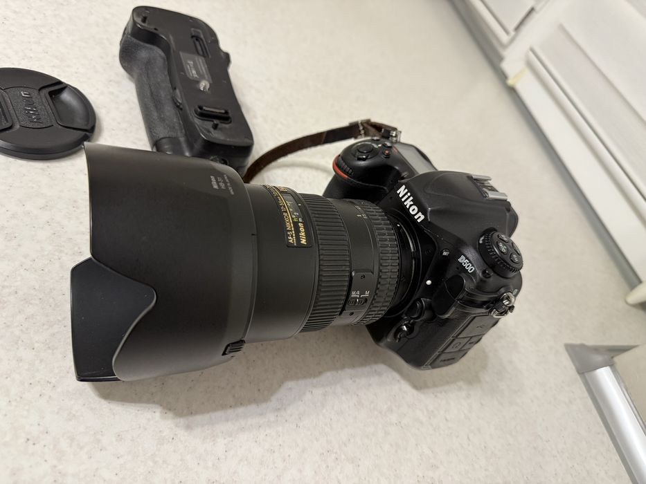 Продам Nikon D500 + Nikon 17-55mm f/2.8 (топ-комплект)