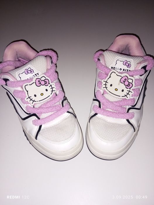 Buty Hello Kitty.