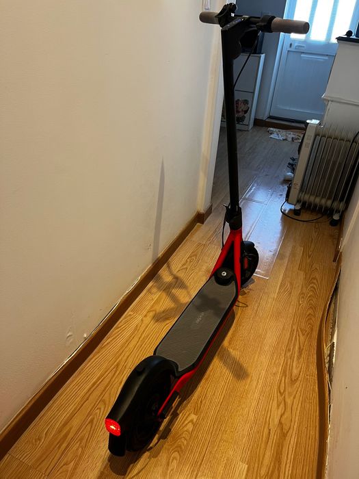 Trotinete ninebot  kickscooter D18E