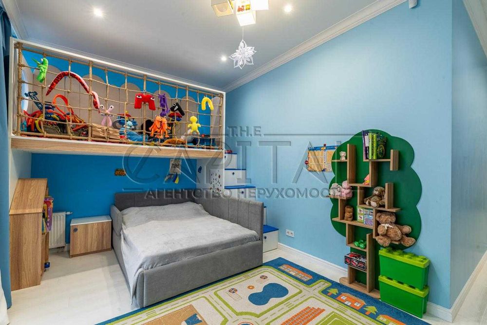 Продаж 3-поверхового будинку, 332м2, Солом'янський р-н, Батиєва Гора