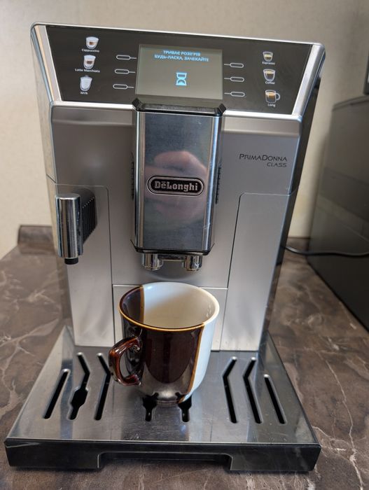 Кавомашина преміум-класу DeLonghi PrimaDonna Class (ECAM 550.55.SB)з Німеччини.