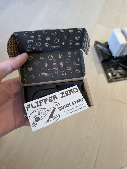 Flipper Zero odblokowany + Karta SD 32Gb