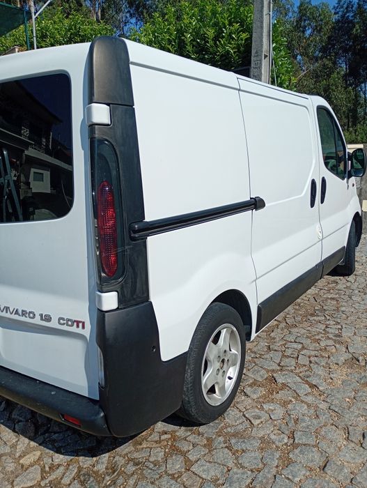 Autocavarana Opel vivard 1.9 cdt1 370 000 km