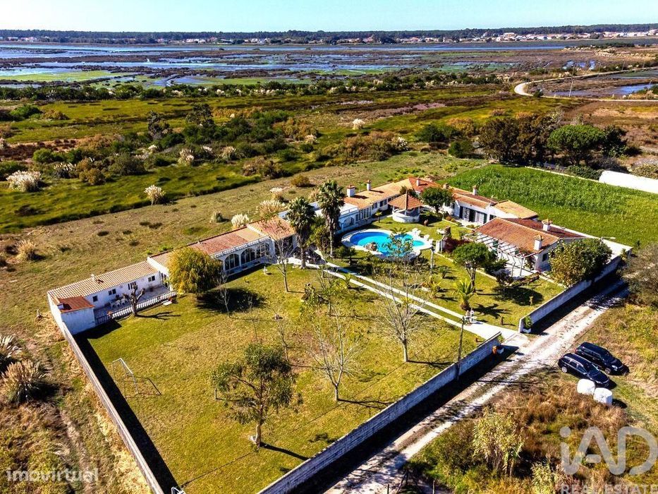 Quinta T4 em Ovar, São João, Arada e São Vicente de Pereira Jusã de 28