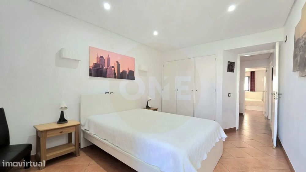 Apartamento T2 No Centro De Olhos De Água