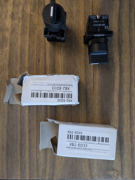 2x Interruptores Selectores Rotativos 3 Posições 2NO Ø22mm