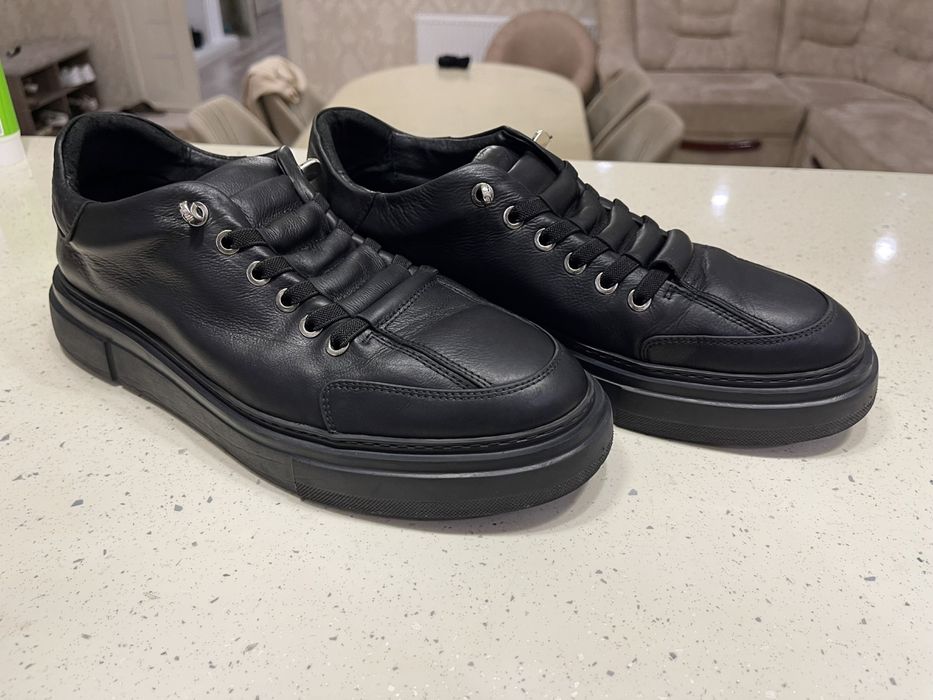 шкіряні кеди 41 розмір