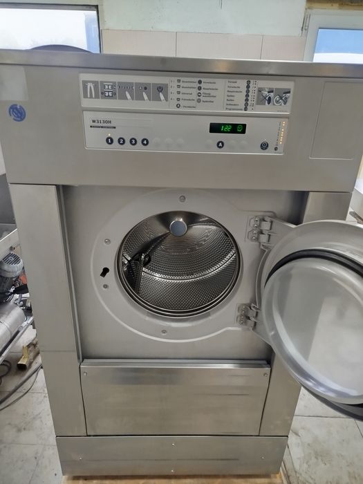 професійна пральна машина Electrolux 13-15 кг.